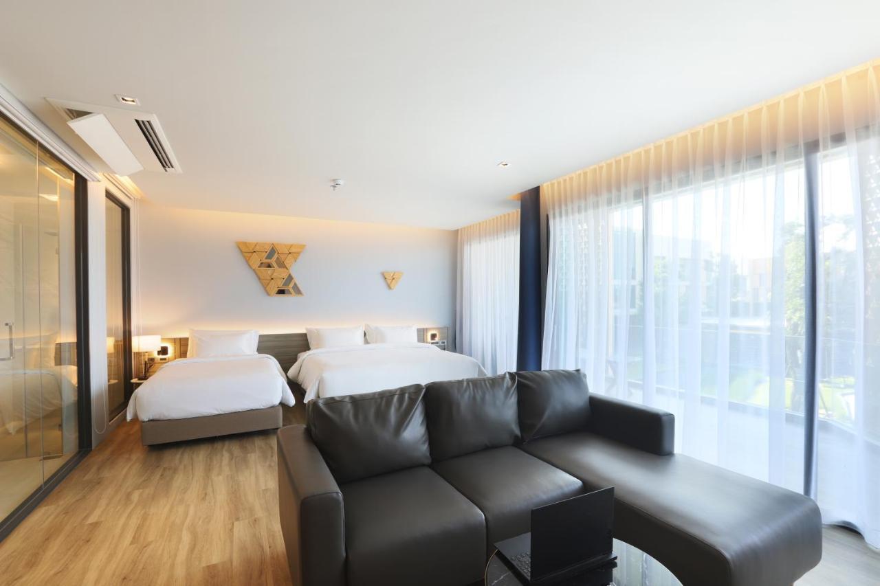 The Signature Hotel Airport Хатъяй Экстерьер фото